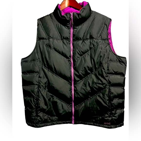 CABELA's Black/Purple 650 Fill Goose Down Puffer Vest Women’s 2XL EUC - Picture 1 of 11